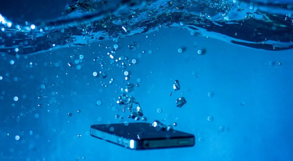 Water damage cleanup guidance for a home interior